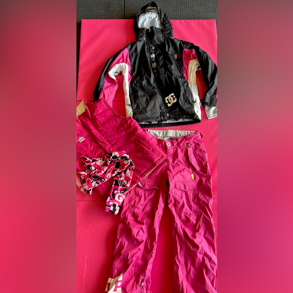 💖💖💖❄️❄️4 pc Pink Snow Outfit